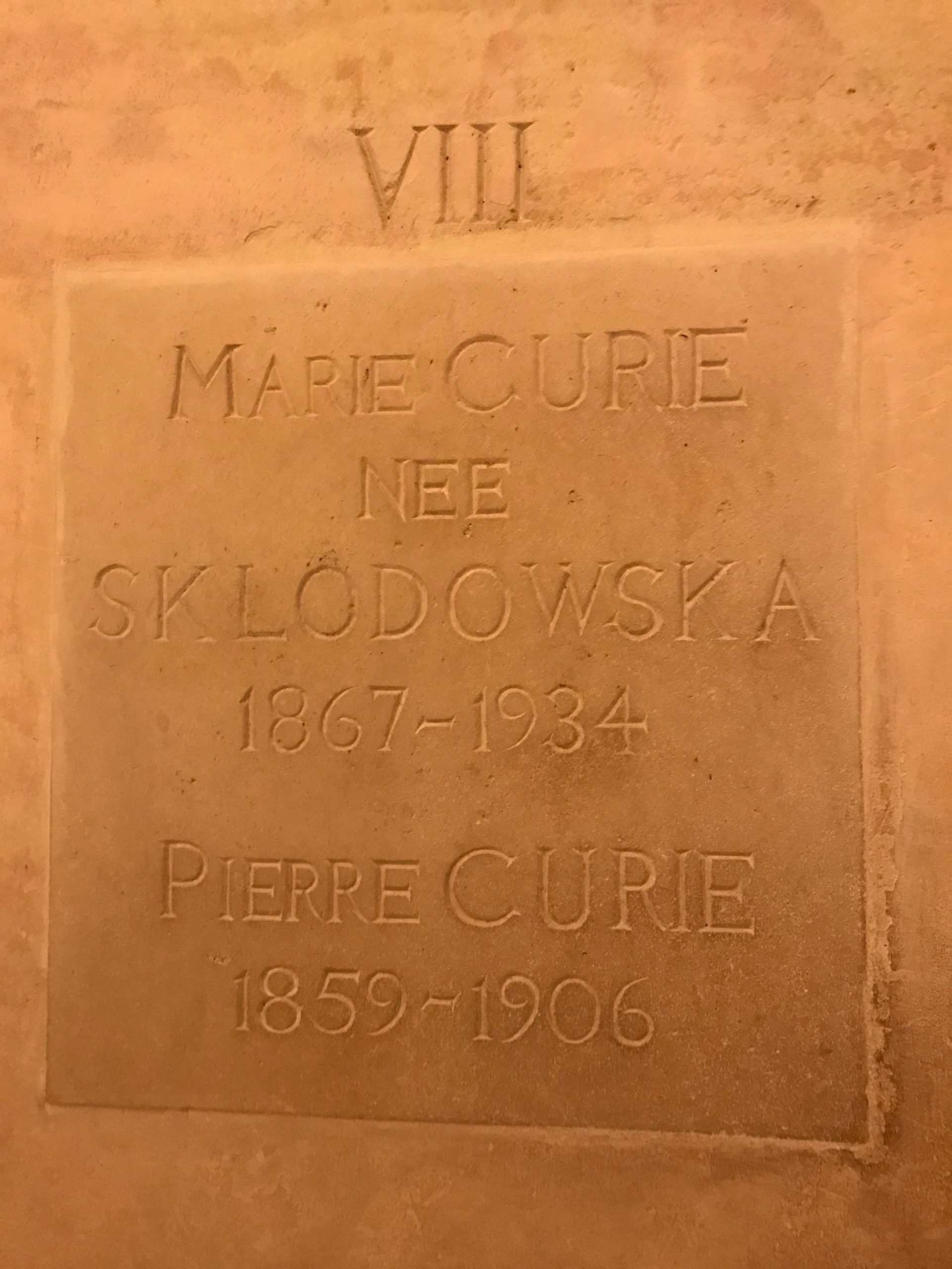Pierre e Marie Curie's tomb Paris 1.JPG
